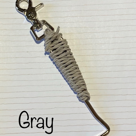 Horse Hoofpicks w/ Clip - Picture 9 of 15